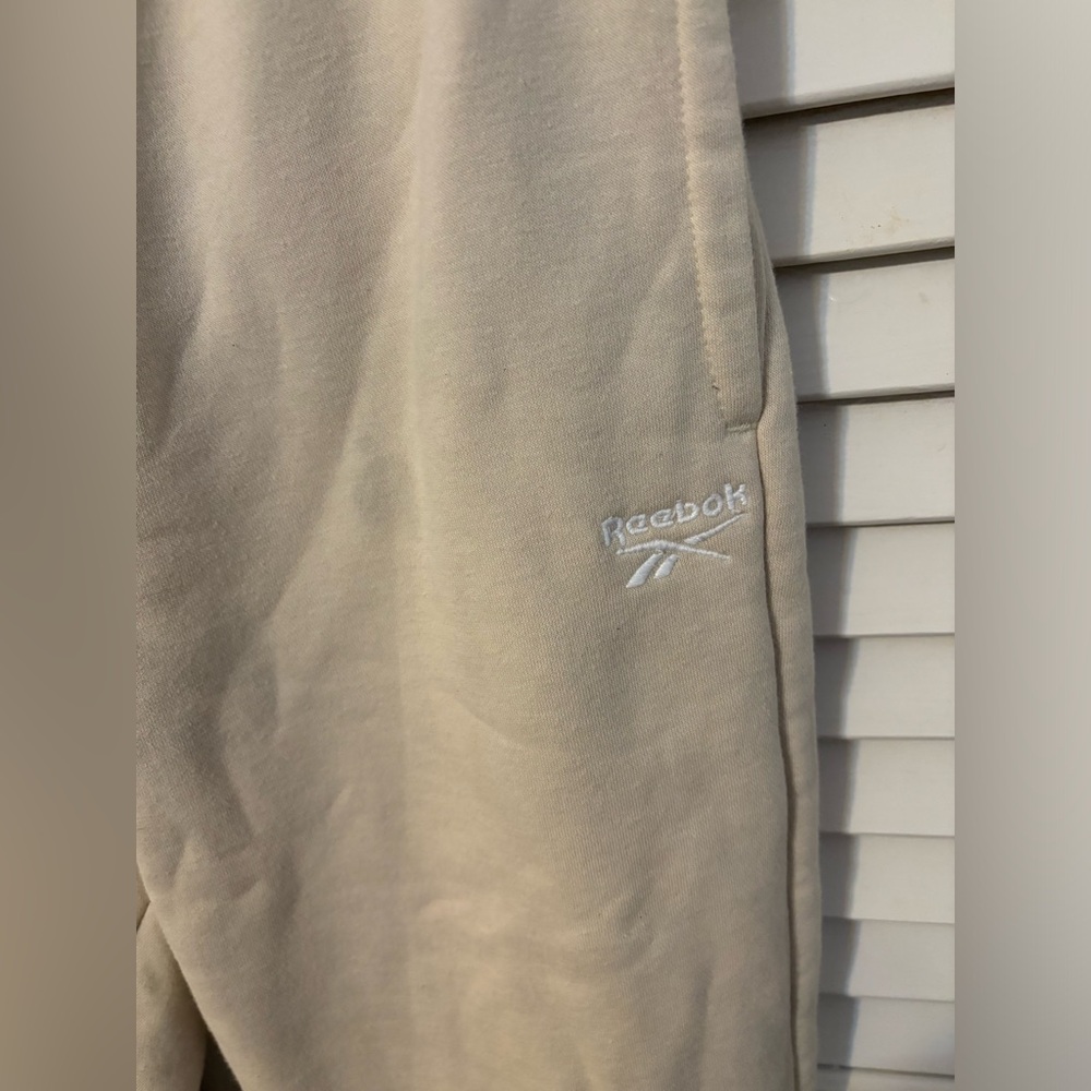 Sweatpants - Picture 2 of 4